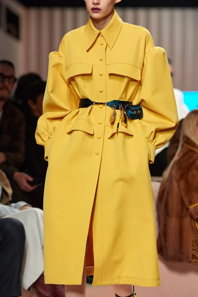 Look 68